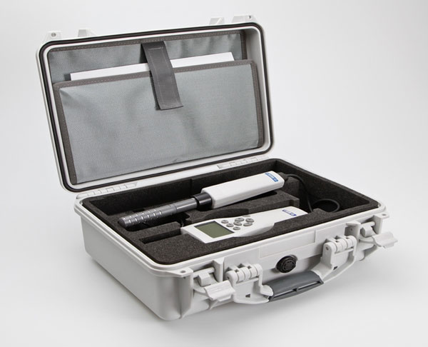 Vaisala Portable GM70 with diffusion probe and case